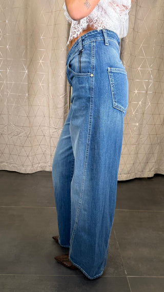 Jeans Please