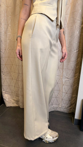 Pantalone A Palazzo Tensione In